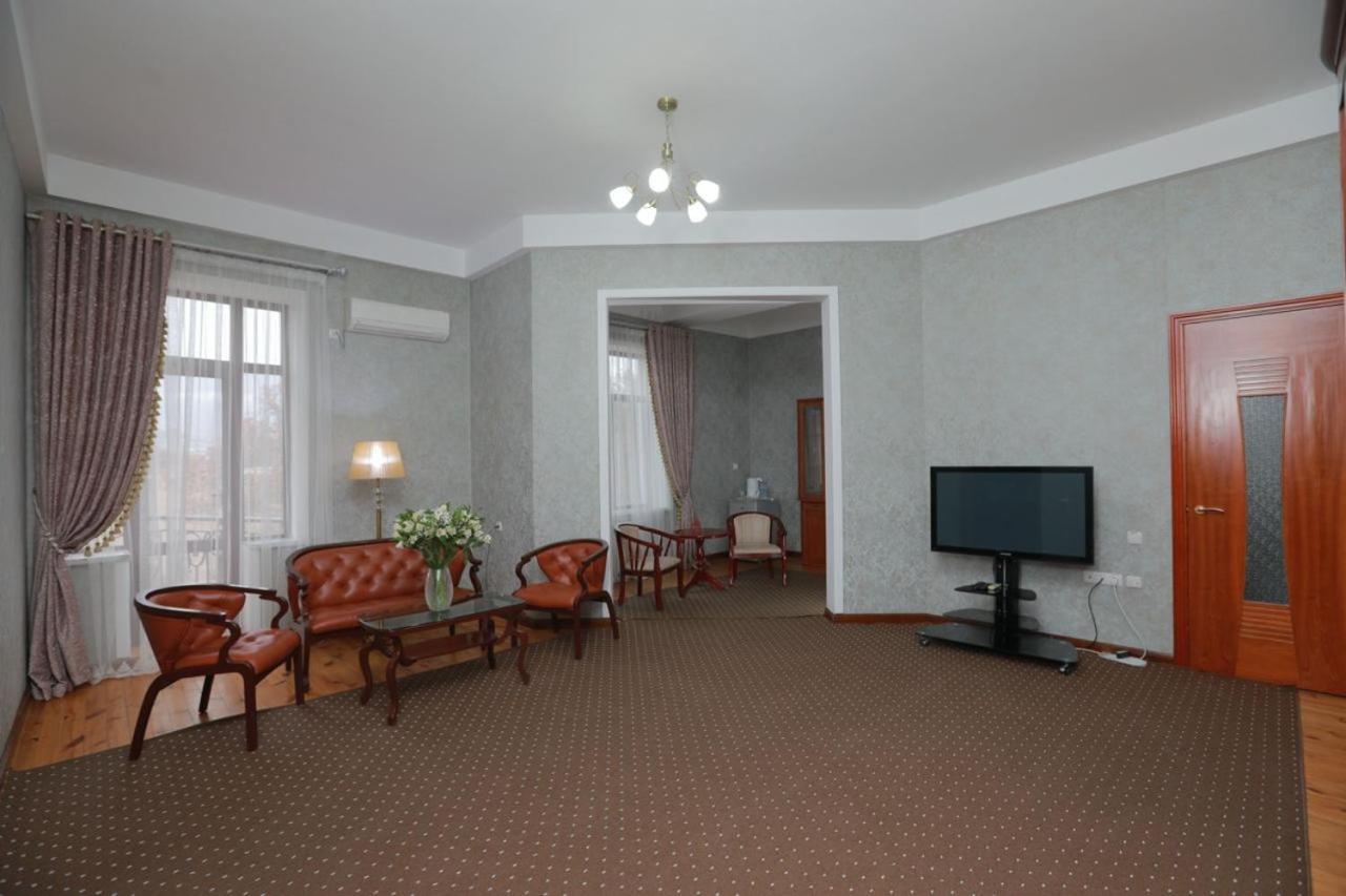 Khujand Grand Hotel Экстерьер фото